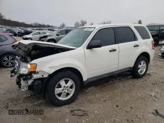 2012 Ford Escape XLS z VIN 1FMCU9C72CKB33801, wystawiony jako Copart lot #84003994 z przebiegiem 49 163 mil mil oraz Czysty tytuł • Clean title. Historia ofert i sprzedaży dostępna na DreamBid. Obrazek 1.