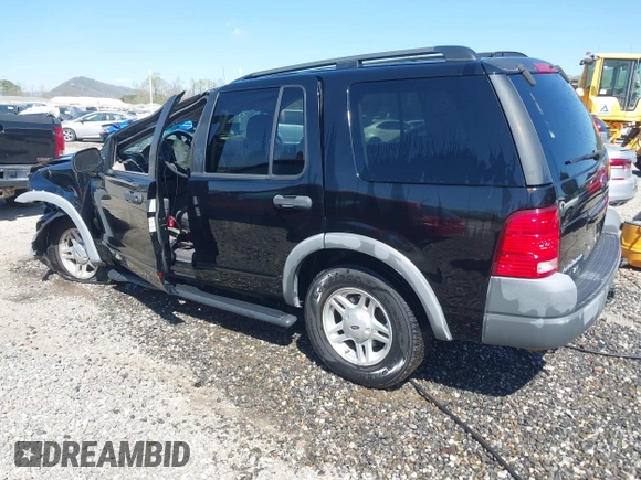 2002 Ford Explorer XLS z VIN 1FMDU72K22ZC48368, wystawiony jako IAAI lot #42017501 z przebiegiem 139 875 mil mil oraz . Historia ofert i sprzedaży dostępna na DreamBid. Obrazek 3.