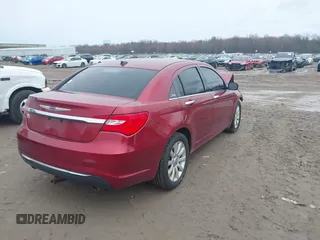 2014 Chrysler 200 Limited with VIN 1C3CCBCGXEN152052, listed as a IAAI auction lot 42017354 with 138,637 mi miles and . Bid and sale history available at carsss.com. Image 4.