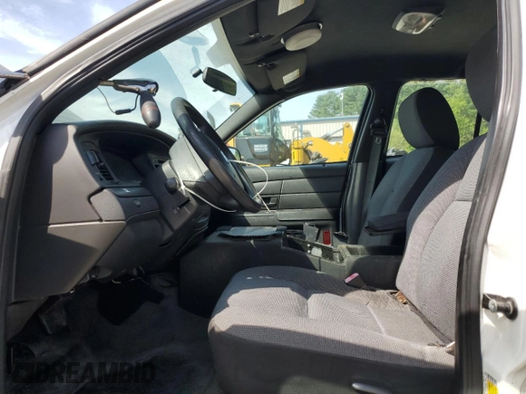 2011 Ford Police Interceptor с VIN 2FABP7BV7BX104128, выставлен на аукционе Copart как лот 56131955 с пробегом Не указан миль и Чистый • Clean title. История ставок и продаж доступна на DreamBid. Изображение 7.