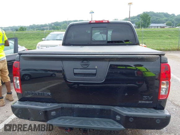 2019 Nissan Frontier SV z VIN 1N6AD0ER5KN797638, wystawiony jako IAAI lot #42479962 z przebiegiem 98 620 mil mil oraz . Historia ofert i sprzedaży dostępna na DreamBid. Obrazek 16.