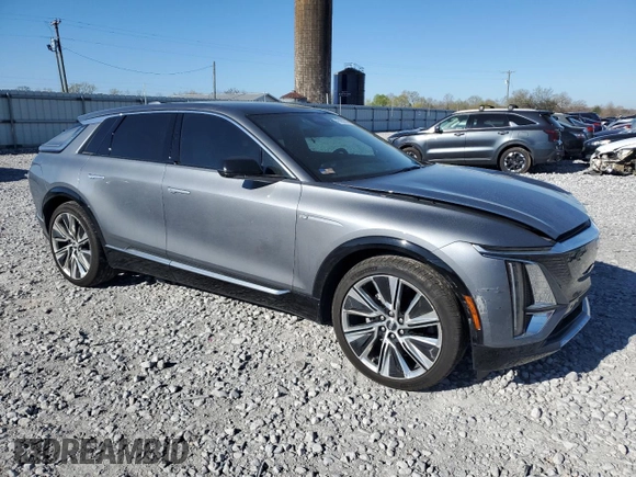 2023 Cadillac LYRIQ RWD Luxury z VIN 1GYKPMRK0PZ001018, wystawiony jako Copart lot #49693935 z przebiegiem 47 881 mil mil oraz Szkoda całkowita • Salvage title. Historia ofert i sprzedaży dostępna na DreamBid. Obrazek 4.