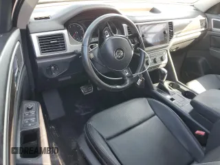 2018 Volkswagen Atlas SE z VIN 1V2FR2CA9JC574806, wystawiony jako Copart lot #80307314 z przebiegiem 65 282 mil mil oraz Szkoda całkowita • Salvage title. Historia ofert i sprzedaży dostępna na DreamBid. Obrazek 8.