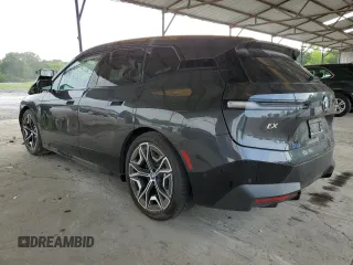 2022 BMW iX xDrive50 z VIN WB523CF02NCJ71343, wystawiony jako Copart lot #53404674 z przebiegiem 14 917 mil mil oraz Szkoda całkowita • Salvage title. Historia ofert i sprzedaży dostępna na DreamBid. Obrazek 2.
