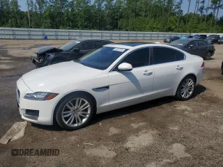 2016 Jaguar XF 35t Prestige with VIN SAJBK4BV5GCY17025, listed as a Copart auction lot 62923794 with 100,778 mi miles and Salvage Title. Bid and sale history available at carsss.com. Image 1.