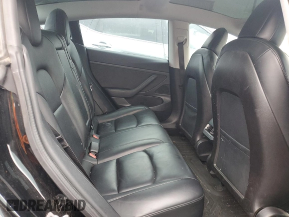 2020 Tesla Model 3 Standard Range Plus z VIN 5YJ3E1EA7LF614006, wystawiony jako Copart lot #53491465 z przebiegiem 51 170 mil mil oraz Czysty tytuł • Clean title. Historia ofert i sprzedaży dostępna na DreamBid. Obrazek 10.