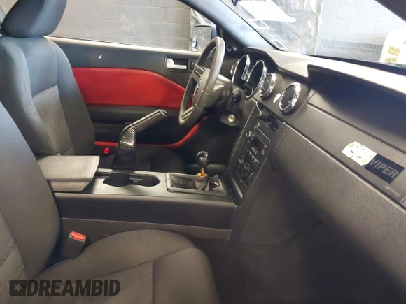 2009 Ford Mustang with VIN 1ZVHT80N695142483, listed as a IAAI auction lot 42672035 with 201,019 mi miles and . Bid and sale history available at DreamBid. Image 5.