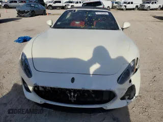 2019 Maserati GranTurismo Convertible Sport with VIN ZAM45VMA0K0318444, listed as a Copart auction lot 67703644 with 0 mi miles and Non Repairable. Bid and sale history available at carsss.com. Image 5.