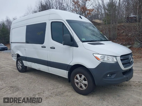 2021 Mercedes-Benz Sprinter Cargo Cargo with VIN W1Y40BHY3MT044744, listed as a IAAI auction lot 41865979 with 139,836 mi miles and . Bid and sale history available at DreamBid. Image 1.