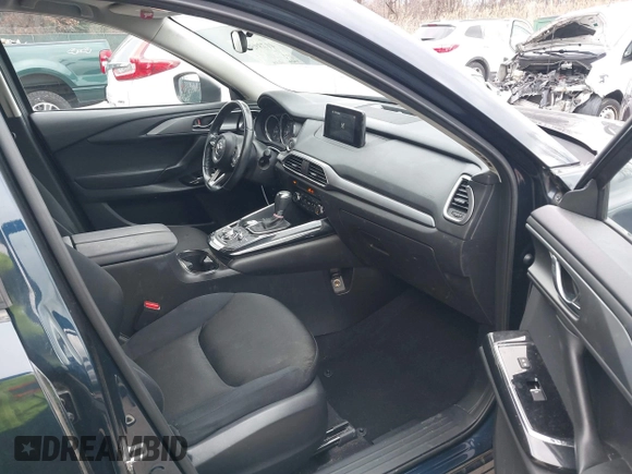 2018 Mazda CX-9 Sport with VIN JM3TCBBY9J0225710, listed as a IAAI auction lot 41739509 with 92,022 mi miles. Bid and sale history available at carsss.com. Image 5.