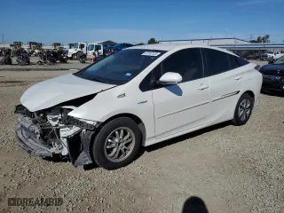 2018 Toyota Prius Two with VIN JTDKBRFU3J3063997, listed as a Copart auction lot 45792135 with 82,154 mi miles and Salvage Title. Bid and sale history available at carsss.com. Image 1.