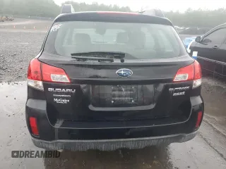 2011 Subaru Outback 2.5i z VIN 4S4BRBAC9B3353790, wystawiony jako Copart lot #57381165 z przebiegiem 175 761 mil mil oraz Szkody całkowita. Historia ofert i sprzedaży dostępna na DreamBid. Obrazek 6.