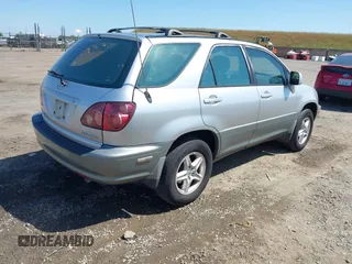 2000 Lexus RX 300 with VIN JT6HF10U5Y0108675, listed as a IAAI auction lot 42139721 with 256,442 mi miles. Bid and sale history available at carsss.com. Image 4.