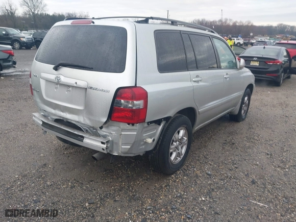 2004 Toyota Highlander with VIN JTEEP21AX40028541, listed as a IAAI auction lot 41812804 with 122,182 mi miles. Bid and sale history available at carsss.com. Image 4.