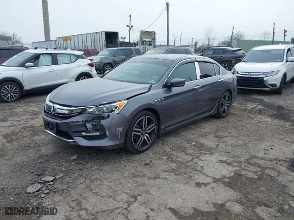 2017 Honda Accord Sedan Sport SE with VIN 1HGCR2F18HA258868, listed as a IAAI auction lot 41351567 with 201,030 mi miles. Bid and sale history available at carsss.com. Image 2.