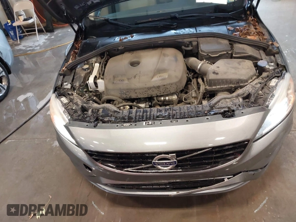 2017 Volvo S60 Dynamic with VIN YV140MTL0H2437537, listed as a IAAI auction lot 40801631 with 55,153 mi miles. Bid and sale history available at carsss.com. Image 10.