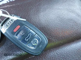 2014 Audi Q5 Premium z VIN WA1CFAFP0EA061818, wystawiony jako IAAI lot #40845361 z przebiegiem 166 333 mil mil oraz . Historia ofert i sprzedaży dostępna na DreamBid. Obrazek 11.