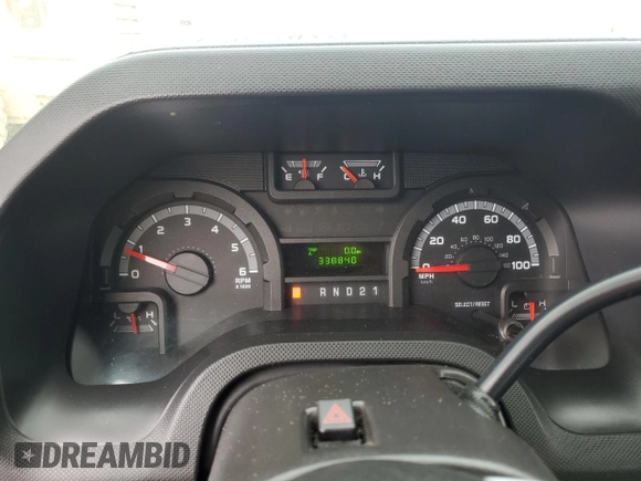 2009 Ford Econoline Passenger XL z VIN 1FBSS31L69DA15433, wystawiony jako Copart lot #59523185 z przebiegiem 338 840 mil mil oraz Czysty tytuł • Clean title. Historia ofert i sprzedaży dostępna na DreamBid. Obrazek 9.