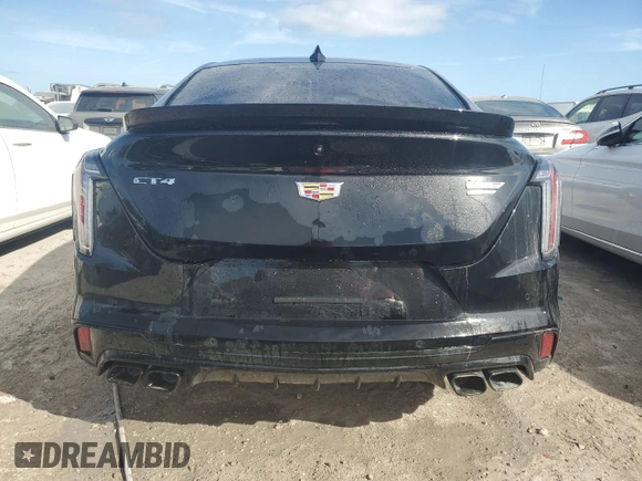2023 Cadillac CT4-V Blackwing z VIN 1G6DL5RP2P0460117, wystawiony jako Copart lot #75218744 z przebiegiem 5623 mil mil oraz Nie do naprawy. Historia ofert i sprzedaży dostępna na DreamBid. Obrazek 6.