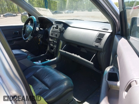 2005 Honda Pilot EX-L with VIN 5FNYF18595B009702, listed as a IAAI auction lot 42144308 with 163,363 mi miles. Bid and sale history available at carsss.com. Image 5.