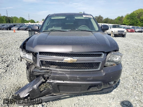 2010 Chevrolet Suburban LT with VIN 1GNUCJE03AR196074, listed as a Copart auction lot 53870425 with 265,793 mi miles and Salvage Title. Bid and sale history available at DreamBid. Image 5.