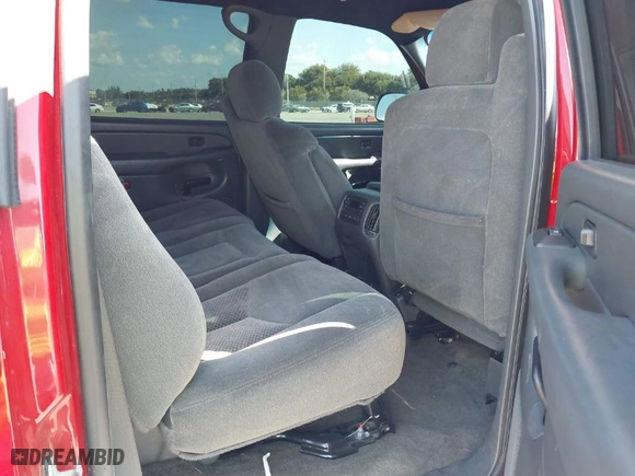 2006 Chevrolet Silverado 1500 LT1 with VIN 2GCEC13T461118817, listed as a IAAI auction lot 41886100 with 281,924 mi miles. Bid and sale history available at carsss.com. Image 8.