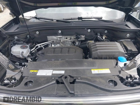 2025 Volkswagen Atlas SE with VIN 1V2WR2CA8SC532788, listed as a IAAI auction lot 42622254 with 5,967 mi miles and . Bid and sale history available at DreamBid. Image 10.