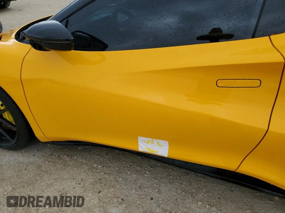 2024 Lotus Emira First Edition z VIN SCCLEKAXXRHB11497, wystawiony jako Copart lot #69382294 z przebiegiem 257 mil mil oraz Szkody całkowita. Historia ofert i sprzedaży dostępna na DreamBid. Obrazek 12.
