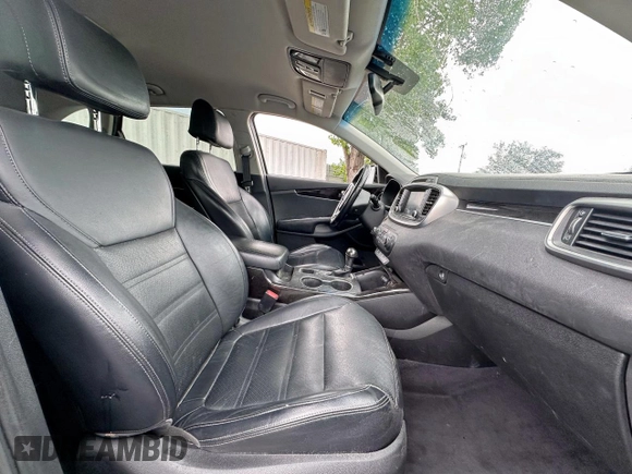 2017 Kia Sorento EX with VIN 5XYPH4A59HG202186, listed as a Copart auction lot 55899125 with 170,027 mi miles and Clean title. Bid and sale history available at DreamBid. Image 5.