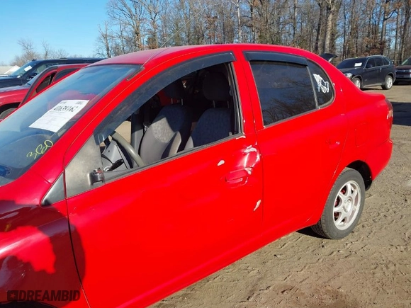 2001 Toyota ECHO with VIN JTDBT123610103292, listed as a IAAI auction lot 41639162 with NaN miles. Bid and sale history available at carsss.com. Image 6.