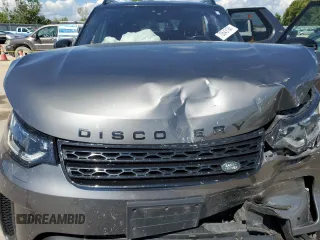 2019 Land Rover Discovery HSE with VIN SALRR2RVXK2406889, listed as a Copart auction lot 70643184 with Not Provided miles and Salvage Title. Bid and sale history available at carsss.com. Image 12.