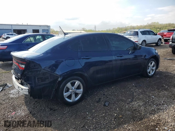 2015 Dodge Dart SXT z VIN 1C3CDFBB4FD211579, wystawiony jako Copart lot #55337945 z przebiegiem 127 311 mil mil oraz Szkody całkowita. Historia ofert i sprzedaży dostępna na DreamBid. Obrazek 3.