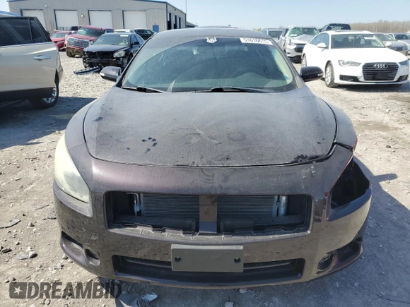 2013 Nissan Maxima SV z VIN 1N4AA5AP1DC818762, wystawiony jako Copart lot #51616615 z przebiegiem 131 586 mil mil oraz Szkoda całkowita • Salvage title. Historia ofert i sprzedaży dostępna na DreamBid. Obrazek 5.