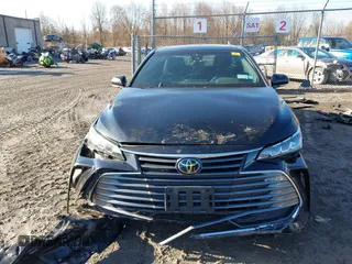 2019 Toyota Avalon XLE with VIN 4T1BZ1FB6KU013940, listed as a IAAI auction lot 42045140 with 67,368 mi miles. Bid and sale history available at carsss.com. Image 13.