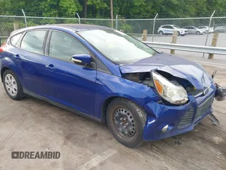 2012 Ford Focus SE z VIN 1FAHP3K20CL265976, wystawiony jako IAAI lot #42226077 z przebiegiem 184 595 mil mil oraz . Historia ofert i sprzedaży dostępna na DreamBid. Obrazek 1.