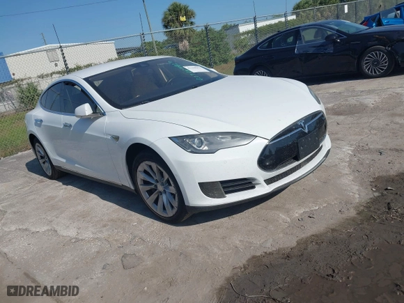 2016 Tesla Model S 70 kWh Battery with VIN 5YJSA1E16GF129997, listed as a IAAI auction lot 42108270 with 1 mi miles. Bid and sale history available at carsss.com. Image 1.