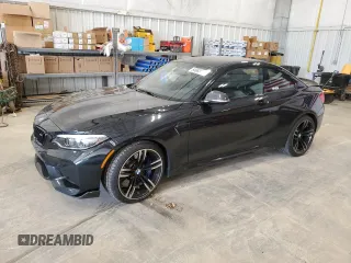 2018 BMW M2 z VIN WBS1J5C51J7B70216, wystawiony jako Copart lot #54983755 z przebiegiem 80 398 mil mil oraz Tytuł czysty. Historia ofert i sprzedaży dostępna na DreamBid. Obrazek 1.