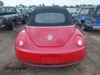 2006 Volkswagen Beetle with VIN 3VWRF31Y66M330188, listed as a IAAI auction lot 42604631 with 42,216 mi miles and . Bid and sale history available at DreamBid. Image 16.