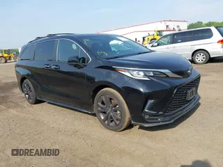 2022 Toyota Sienna XSE with VIN 5TDDRKEC8NS079069, listed as a IAAI auction lot 42231512 with 121,494 mi miles and . Bid and sale history available at DreamBid. Image 1.