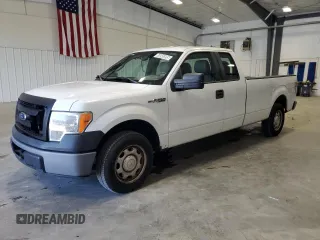 2014 Ford F-150 XL with VIN 1FTFX1CF1EKG53329, listed as a Copart auction lot 63045595 with 203,507 mi miles and Clean title. Bid and sale history available at DreamBid. Image 1.