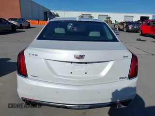 2018 Cadillac CT6 Luxury AWD z VIN 1G6KD5RS9JU151575, wystawiony jako IAAI lot #42078361 z przebiegiem 28 187 mil mil oraz . Historia ofert i sprzedaży dostępna na DreamBid. Obrazek 17.