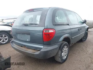 2005 Dodge Caravan SE with VIN 1D4GP25B75B373454, listed as a IAAI auction lot 42443473 with 233,184 mi miles and . Bid and sale history available at DreamBid. Image 4.