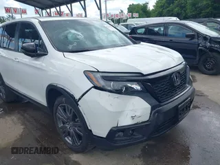2021 Honda Passport EX-L with VIN 5FNYF8H54MB041738, listed as a IAAI auction lot 42310470 with 52,409 mi miles and . Bid and sale history available at DreamBid. Image 17.