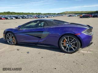 2018 McLaren 570S with VIN SBM13FAA8JW005006, listed as a Copart auction lot 59641834 with 38,683 mi miles and Salvage Title. Bid and sale history available at carsss.com. Image 2.