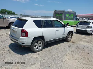 2016 Jeep Compass Sport с VIN 1C4NJCBA0GD569119, выставлен на аукционе IAAI как лот 42585329 с пробегом Не указан миль и . История ставок и продаж доступна на DreamBid. Изображение 4.