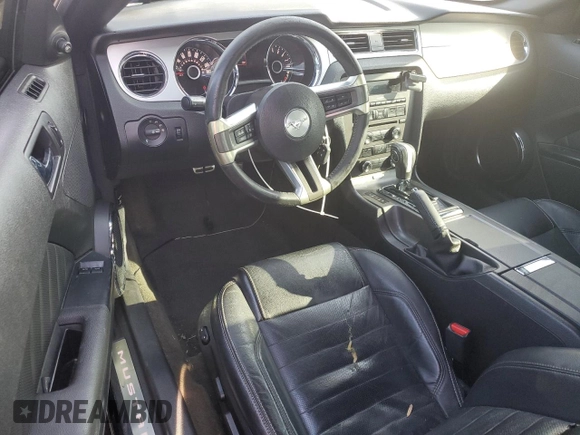 2014 Ford Mustang V6 with VIN 1ZVBP8AMXE5202517, listed as a Copart auction lot 86429194 with 174,731 mi miles and Clean title. Bid and sale history available at DreamBid. Image 8.