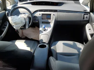 2014 Toyota Prius Plug-In with VIN JTDKN3DP5E3056010, listed as a Copart auction lot 69784694 with 83,018 mi miles and Salvage Title. Bid and sale history available at carsss.com. Image 8.