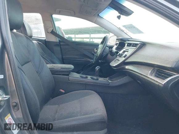 2017 Toyota Avalon XLE z VIN 4T1BK1EB0HU249028, wystawiony jako IAAI lot #41915371 z przebiegiem 83 024 mil mil oraz . Historia ofert i sprzedaży dostępna na DreamBid. Obrazek 5.