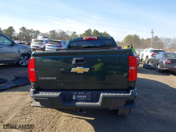 2015 Chevrolet Colorado 4WD Z71 with VIN 1GCGTCE31F1163947, listed as a IAAI auction lot 40997814 with 101,884 mi miles. Bid and sale history available at carsss.com. Image 16.