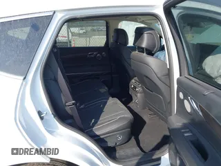 2024 Genesis GV80 z VIN KMUHCESC6RU160904, wystawiony jako IAAI lot #40675389 z przebiegiem 6 984 mil mil oraz . Historia ofert i sprzedaży dostępna na DreamBid. Obrazek 8.
